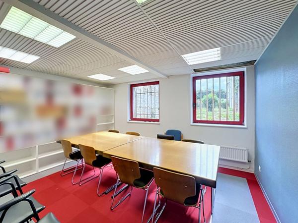 LOCAUX PROFESSIONNELS EN REZ-DE-CHAUSSEE Commercy