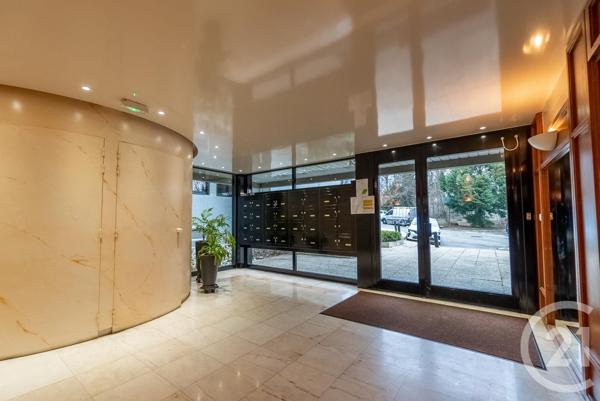 Appartement T3 à vendre  3 pièces - 105 m2 MEYLAN - 38