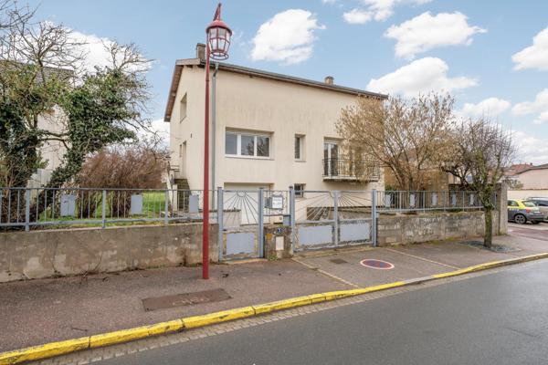MAISON TRADITIONNELLE 136 M² A VILLEY ST ETIENNE