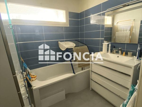 Location Appartement 4 pièces 90 m² - 7 RUE LANGLOIS Niort 79000
