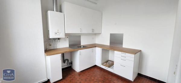 Appartement à louer 2 pièces 70.1m² Laon (02000)