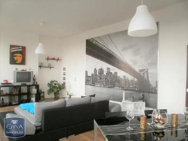 Appartement à louer 2 pièces 70.1m² Laon (02000)