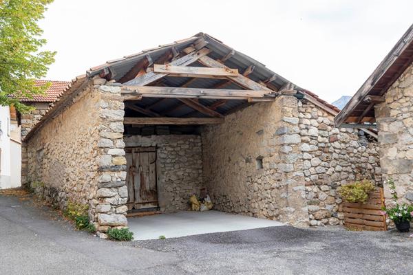 Parking / box 1 pièce 23.372 m2