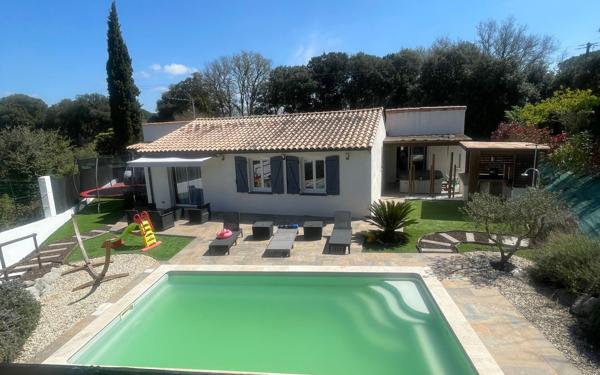 Maison à vendre    4 pièces •  Alairac