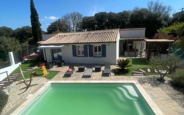 Maison à vendre    4 pièces •  Alairac