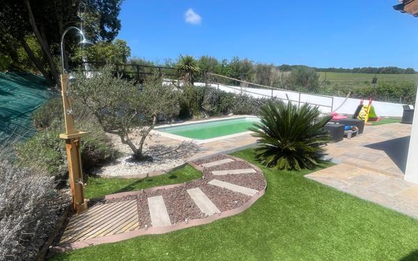 Maison à vendre    4 pièces •  Alairac