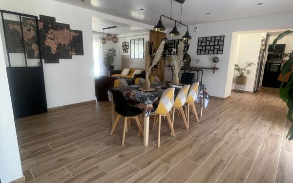 Maison à vendre    4 pièces •  Alairac