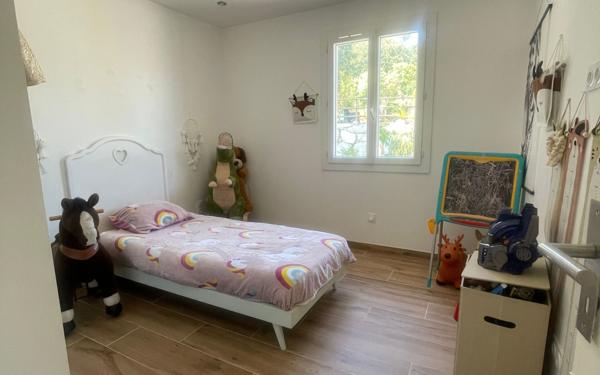 Maison à vendre    4 pièces •  Alairac