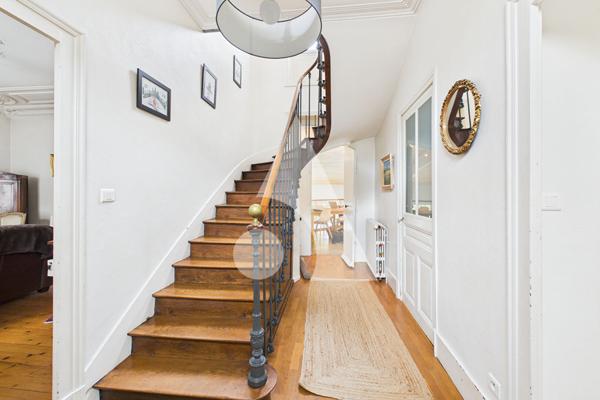Maison 9 pièces 230 m2