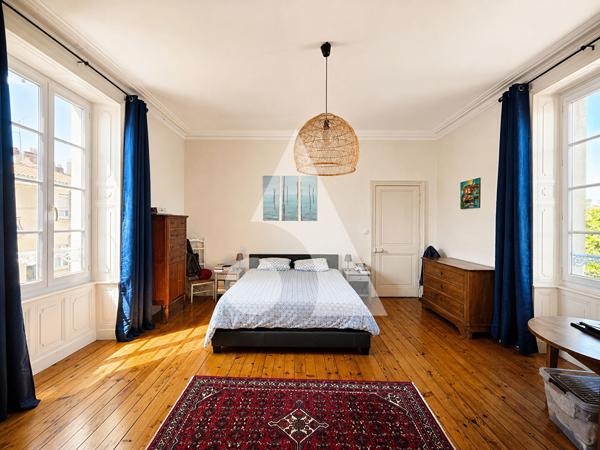 Maison 9 pièces 230 m2