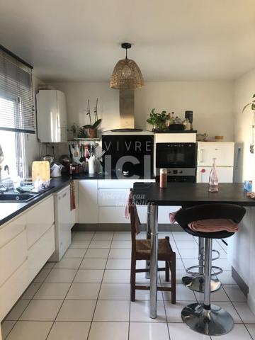 Maison Meublé Sainte Luce Sur Loire 5 pièce(s) 98 m2