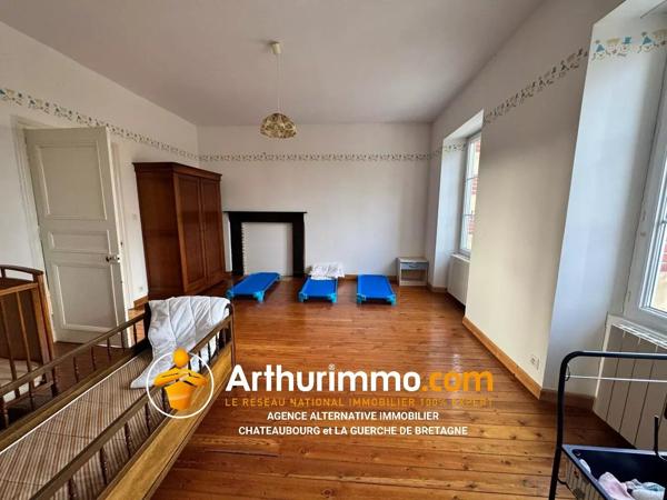 Location                                                      Maison
                        
                                         180 m2                     à Brains-sur-les-Marches