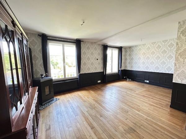 BELLE MAISON EN PIERRES MEULIERES A LA FERTE SOUS JOUARRE