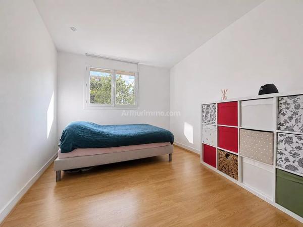 Vente                                                      Appartement
                        
                     3 pièces                      53 m2                     à Reims