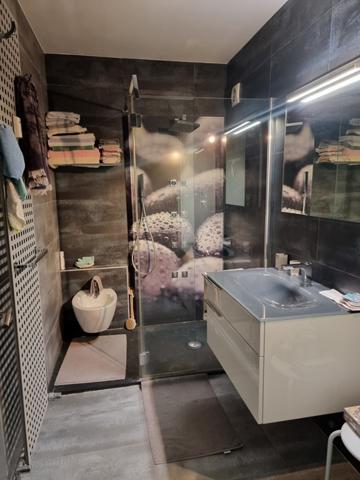 Appartement  3 pièce(s)  2 chambre(s)  82 m²