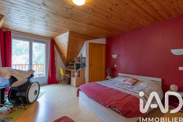Maison à vendre 5 pièces 157 m² Arvieux