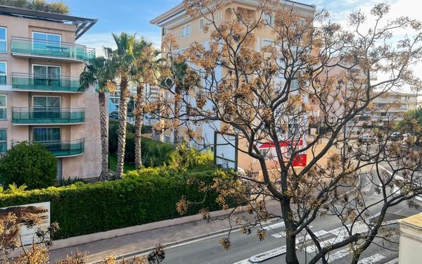 Appartement à vendre    1 pièce • 27,51 m2 Fréjus