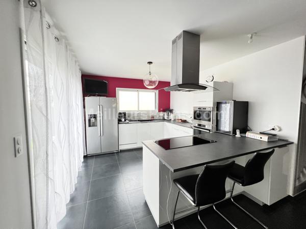 MAISON 135m2 -  FIN 2019 - RT 2012  - 4 CHAMBRES - PLAIN-PIED