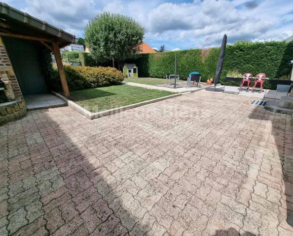 maison atypique avec terrain et garage