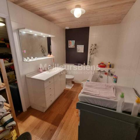 maison atypique avec terrain et garage