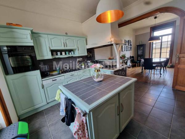 maison atypique avec terrain et garage