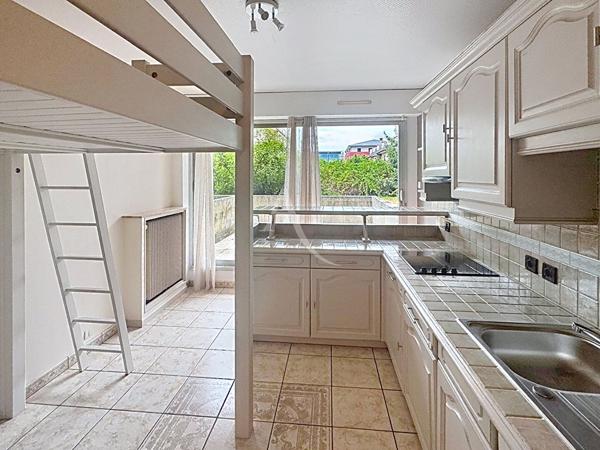 Appartement T1 à vendre à Melun avec terrasse et parking