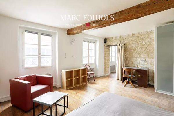 Paris VI – Saint-Germain-des-Prés – Deux-trois pièces en étage élevé