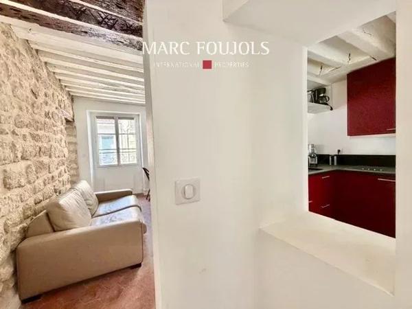 Paris VI – Saint-Germain-des-Prés – Deux-trois pièces en étage élevé