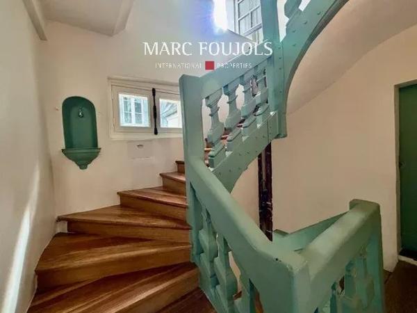 Paris VI – Saint-Germain-des-Prés – Deux-trois pièces en étage élevé