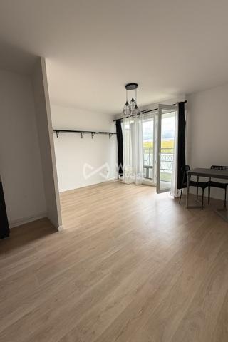 Appartement 2 piéces - Tremblay-en-france - Proche Gare Vert Galant - Balcon - Parking