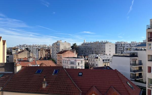Appartement à vendre    2 pièces • 48,23 m2 Vincennes