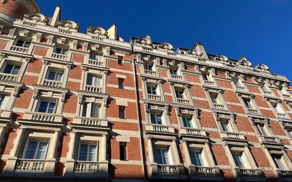 Appartement à vendre    2 pièces • 48,23 m2 Vincennes