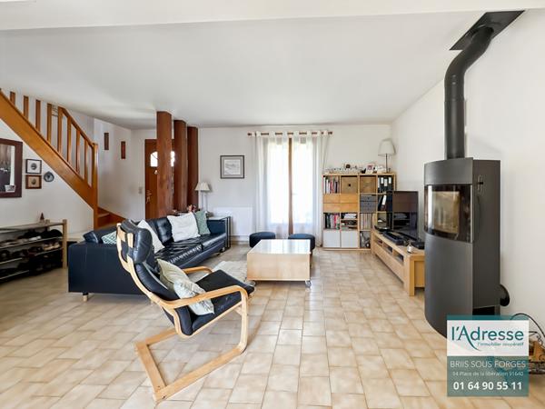 Maison familiale 4 chambres - Jardin sans vis-à-vis - 5 min gare routière Briis-sous-Forges