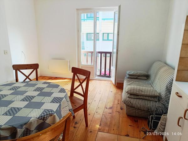 SAINT JEAN DE LUZ a 10minutes du centre ville à pieds T3 exposé Sud ouest