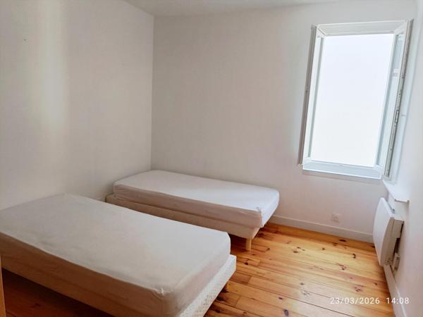 SAINT JEAN DE LUZ a 10minutes du centre ville à pieds T3 exposé Sud ouest