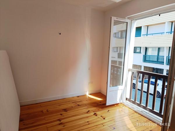 SAINT JEAN DE LUZ a 10minutes du centre ville à pieds T3 exposé Sud ouest