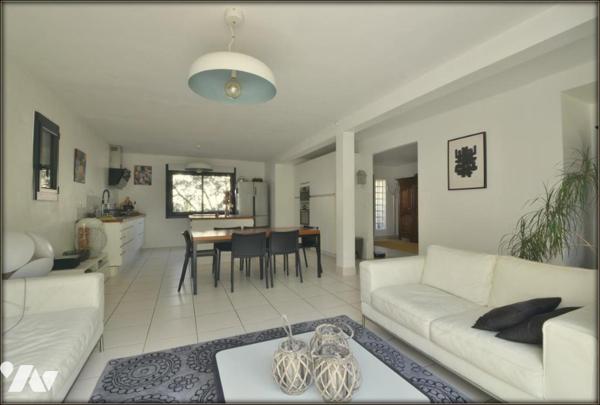 Charmante maison 244m2 le rheu centre avec jardin
