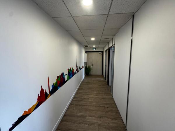 Bureaux à vendre à Cergy lumineux avec ascenseur et vue dégagée