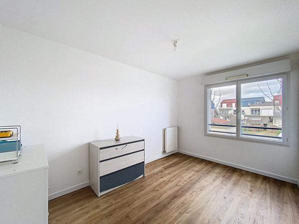 AVRILLÉ Quartier Ardenne Maison récente 4 chambres avec jardin, garage