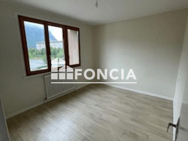 Location Appartement 4 pièces 67.64 m² - 381 RUE DES CHAUDANNES Saint Jean De Maurienne 73300