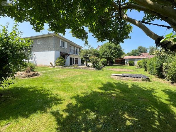 Maison à vendre à Bagnac-sur-Célé dans le Lot (46270), ref : MAIS77