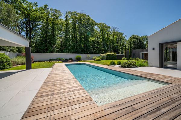 Maison d'architecte 190m² avec piscine et prestations haut de gamme ? Proche centre-ville Challans