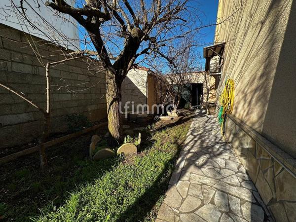 maison avec jardin et garage