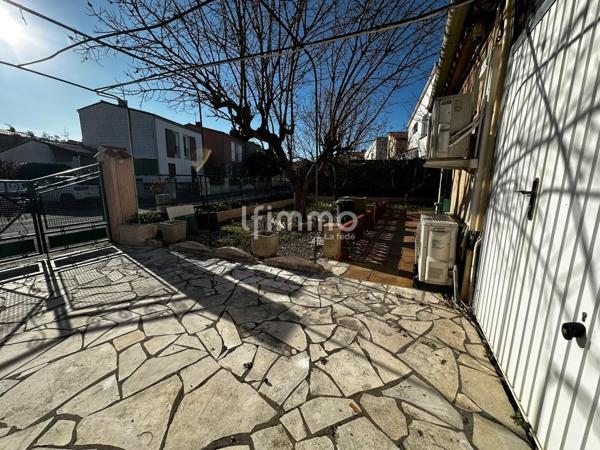 maison avec jardin et garage