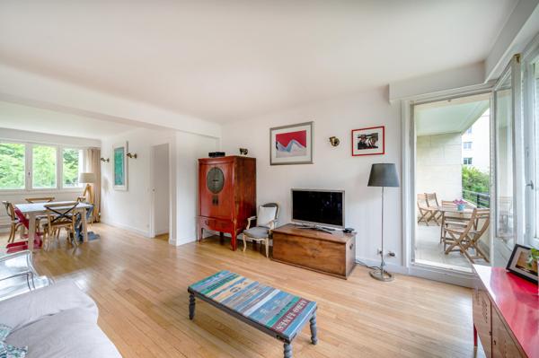 Appartement 4 pièces 89 m² avec balcon et box à Sèvres