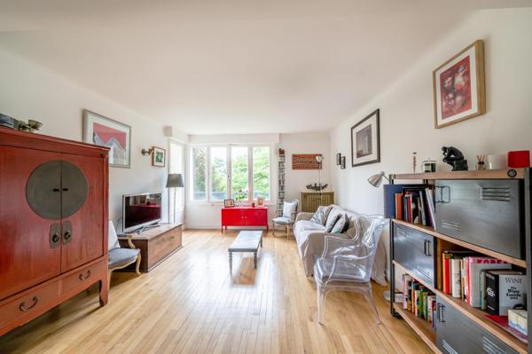 Appartement 4 pièces 89 m² avec balcon et box à Sèvres