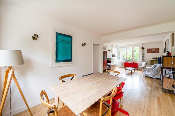 Appartement 4 pièces 89 m² avec balcon et box à Sèvres