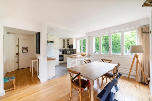 Appartement 4 pièces 89 m² avec balcon et box à Sèvres
