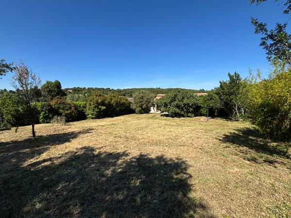 Maison plain pied à PALAJA avec grand jardin