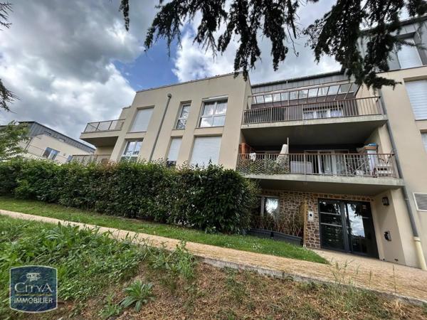 Appartement à louer 3 pièces 60.2m² Corbeil-Essonnes (91100)